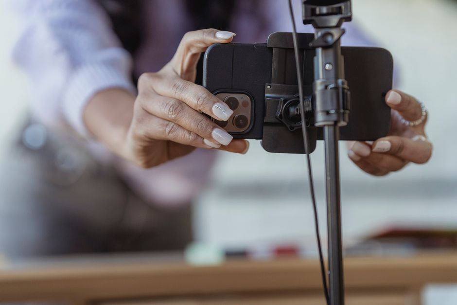 Small business filming a short-form video for TikTok and YouTube Shorts