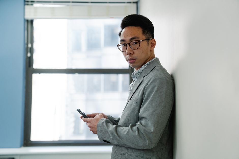 Engaged subscriber reading a relevant marketing email on a smartphone