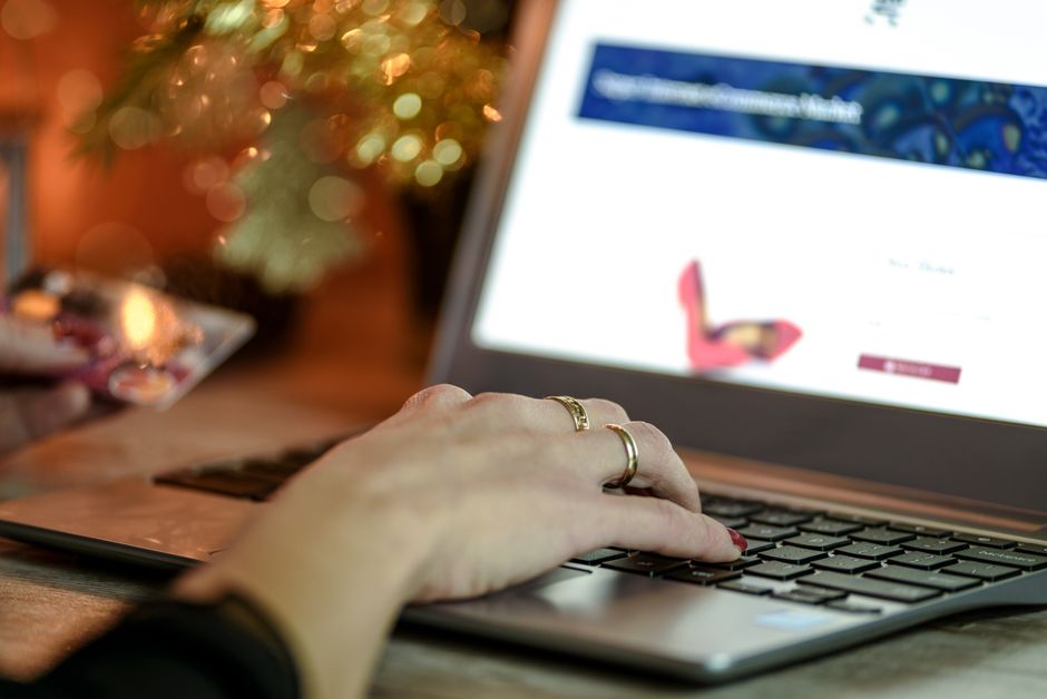 Festive email campaign planned for an online store at Christmas